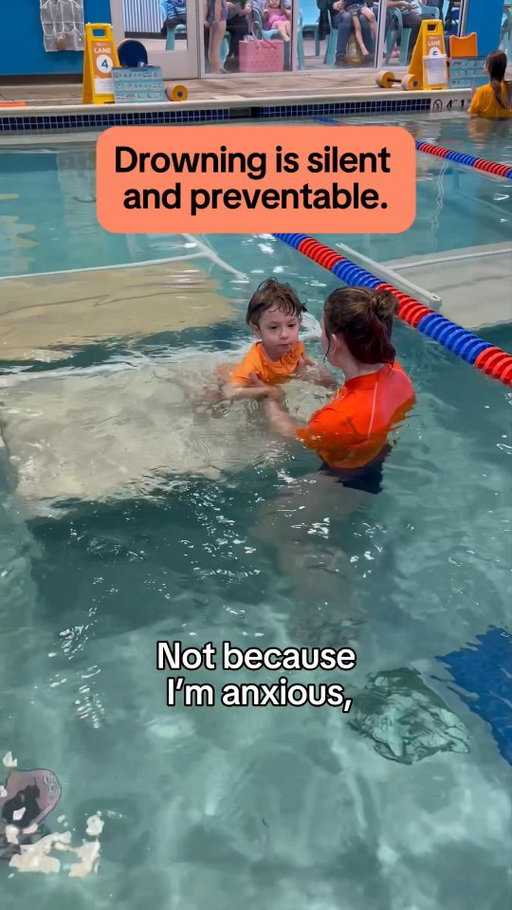 There are some parenting choices that feel flexible.
And then there are the ones that aren’t.

Water safety falls into the second category for me. 💛

It’s one of the few risks in childhood where preparation truly changes outcomes. And when something is preventable, that matters.

What I care about isn’t just “lessons.” It’s how those lessons are taught.

Toddlers don’t learn through pressure. They learn through safety, repetition, and playful confidence-building. When a swim environment understands that, you see real progress, as well as comfort and willingness.

A program that builds trust first? That’s what creates brave swimmers and that’s why we choose @goldfishswimschool

If swim lessons have been sitting on your mental to-do list, this might be your sign to prioritize it.

💬 Comment SWIM and I’ll send you the info to find a Goldfish Swim School near you. 🏊‍♂️

⬇️ Tell me is your kiddo taking swim lessons or do they already know how to swim?

@goldfish_hudson

#GoldfishSwimSchool #GoldfishPartner #swimsafety #watersafety