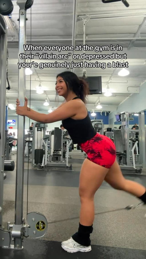 Just having the time of my life 🤪🔥

Follow @emi_demj for daily content and weekly gaming streams on Twitch🌟💫
.
.
.
.
.
.
.
#gym #gymhumor #gymlife #explorepage #viralreels