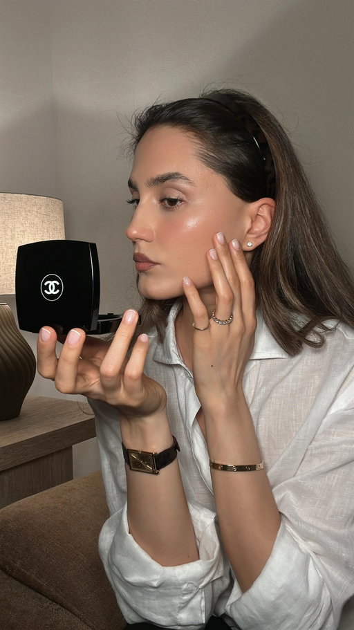 ☕️🤍 a @chanel.beauty moment 

#CHANELMakeup
#CometesCollective
#LimitedEdition
#DenimMakeupCollection