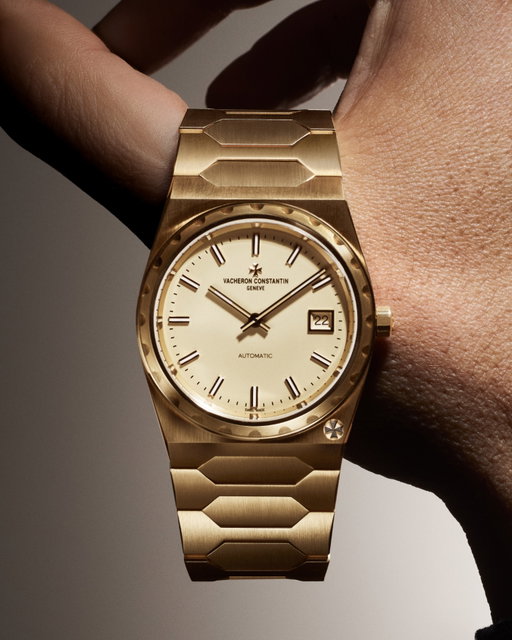 Crafted in Gold, Forged in History

The Historiques 222, a celebrated 2022 re-edition from the Maison, revives the 1977 "Jumbo," a pioneering timepiece that influenced the direction of haute horlogerie with its sporty-chic elegance. Crafted in radiant 18K 3N yellow gold, its 37 mm silhouette, distinctive monobloc case, fluted bezel, and integrated bracelet continue to shine with timeless appeal.

Powered by the in-house self-winding Calibre 2455/2, this re-edition showcases the Manufacture's dedication to its rich heritage, a legacy forged in gold and precision.

Ref: 4200H/222J-B935

#VacheronConstantin #OneOfNotMany