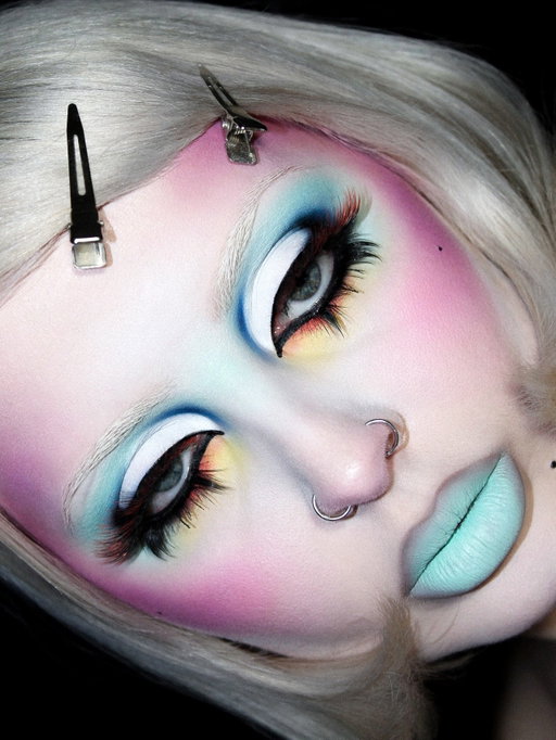 HAD to recreate this @chappellroan makeup look by @deemakeupart as soooooon as I saw it! BUT with a mint lip to match the outfit 🧼 

Products used: 
@colourpopcosmetics Shadow Stix “Hey Boo”
@blendbunnycosmetics x @ellis_atlantis 45 shade palette for eyes and cheeks 
@likely.makeup lashes customized by me
@glisten_cosmetics Spectra Lash “Orange Red”
@urbandecaycosmetics 24/7 Liquid Stick Eyeliner “Melter Onyx”
@urbandecaycosmetics 24/7 Glide-On Eyeliner “Zero”
@unearthlycosmetics Lip Pencil “Cursed”
@aboutfacebeauty Matte Fluid Eye Paint for lips “Replicant” + “White Noise” 
@colourpopcosmetics Fresh Kiss Glossy Balm “Vanilla Cake”

#chappellroanmakeup #creativemakeupartist #experimentalmakeup