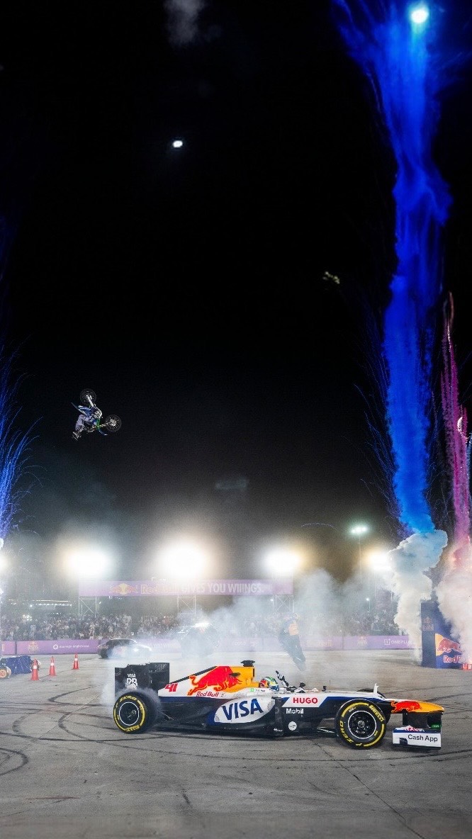full-throttle squaaaad goals 🤩 

📍: Red Bull Moto Jam