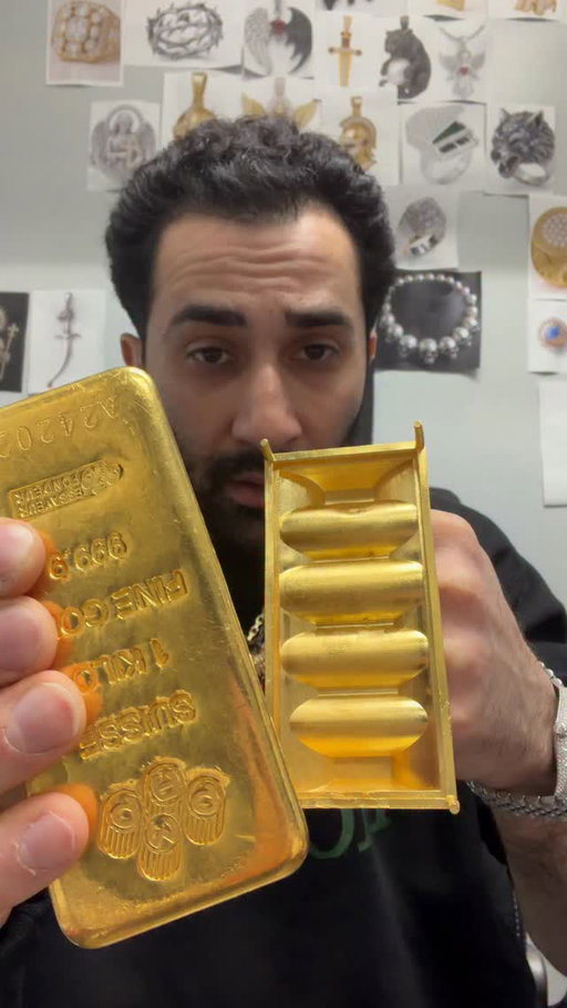Pure gold, 71094 on Traxnyc.com ! 1 of 1

@danny.trax @mickytrax @ahmedtrax  @nystateofmindco - sweater