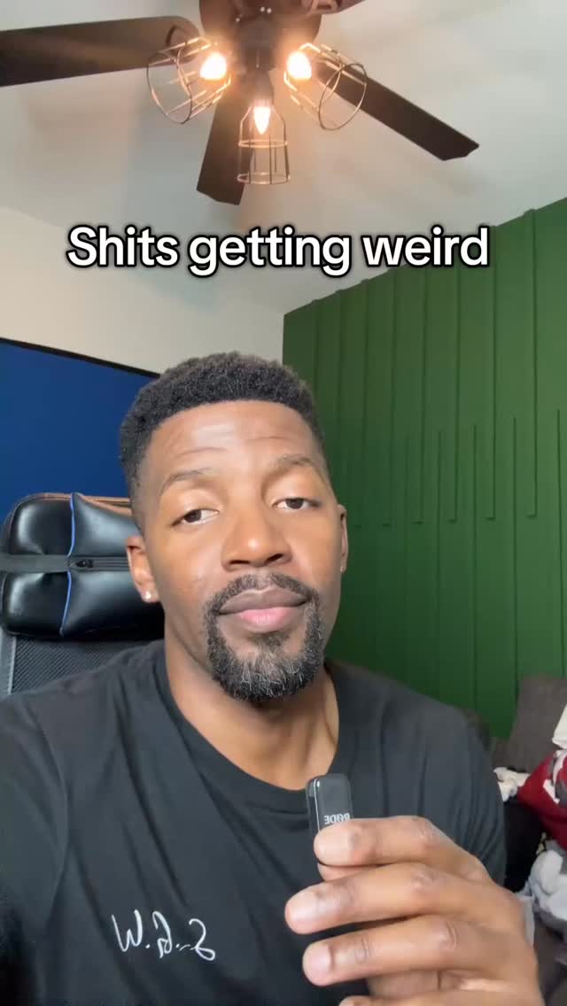 Kristi noem fired and good riddance.