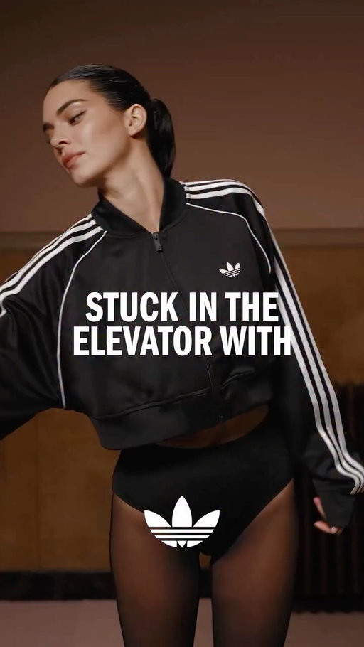 Elevator moments with @chrisklemens 🎤 and our Superstars ✨