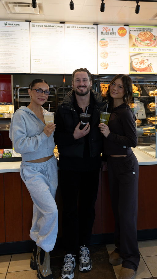 We came, we danced, we ordered a little bit of everything on the Mix & Match menu... 😉🕺🥖 

#PaneraPartner Participating US cafes only. Must order as Mix & Match. Min 2 & Max 10 different items. No subs. 1 side/total order. Prep may vary. Drink not included. Delivery price higher & addl fees.