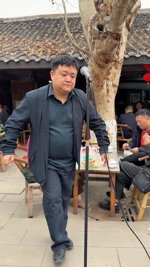 Day 6 in Chengdu.
“Lover Girl.”

Tea, noise, and a little music.