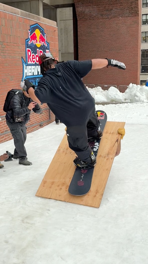 adding “human ramp” to the resume ✅

🏂: @zebpowelll 
💪: @manramp
📍: Red Bull Heavy Metal: Boston