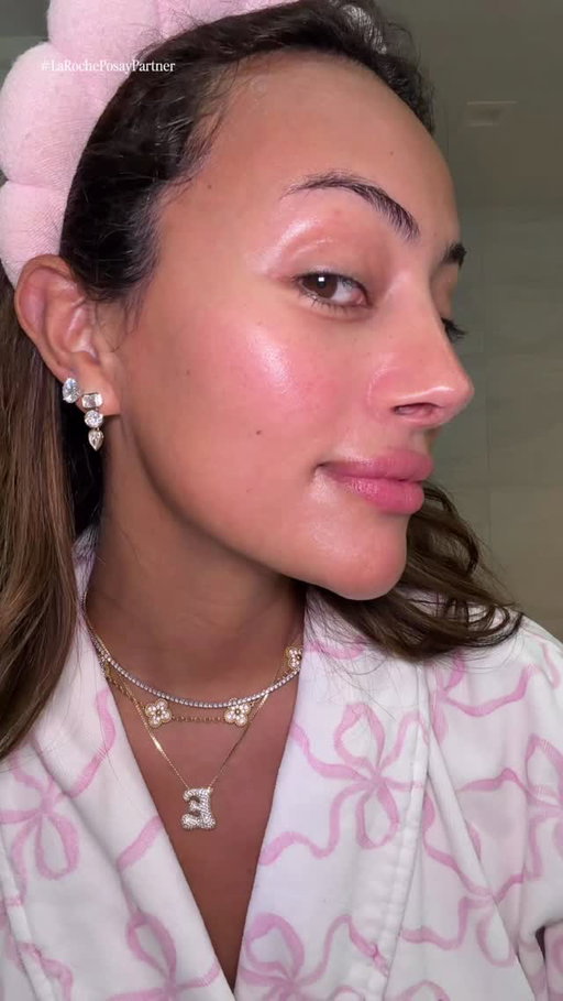 DEHYDRATED SKIN!? 🫠💦 my skin has been looking so dry and dull lately, especially after fashion week… @LaRochePosayUSA saved the day with the Hyalu B5 Serum and Cream 🫶🩵💙 my skin feels so healthy and hydrated #larocheposaypartner #skincare #dryskin #dullskin #winterskincare