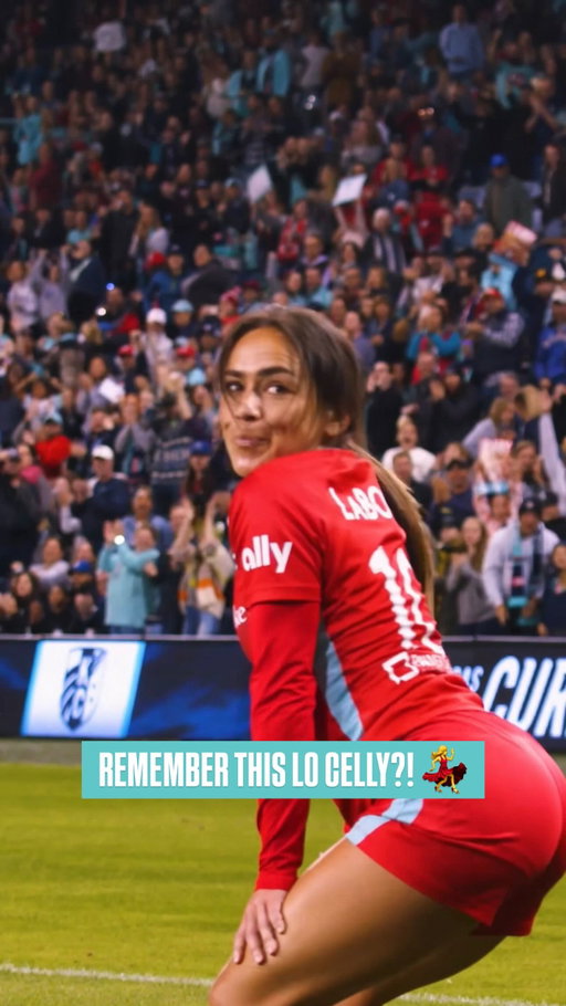 Never flippin’ gets old 😂

Our Celly Queen has been reigning since day one 👑 @lomomma