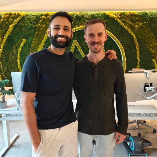 Just had an incredible time filming and hanging out with @mrwhosetheboss

This guy is an absolute legend in the YouTube world and a HUGE inspiration to me, so I'm beyond privileged for the opportunity.

Can't wait for you all to see the video 👀