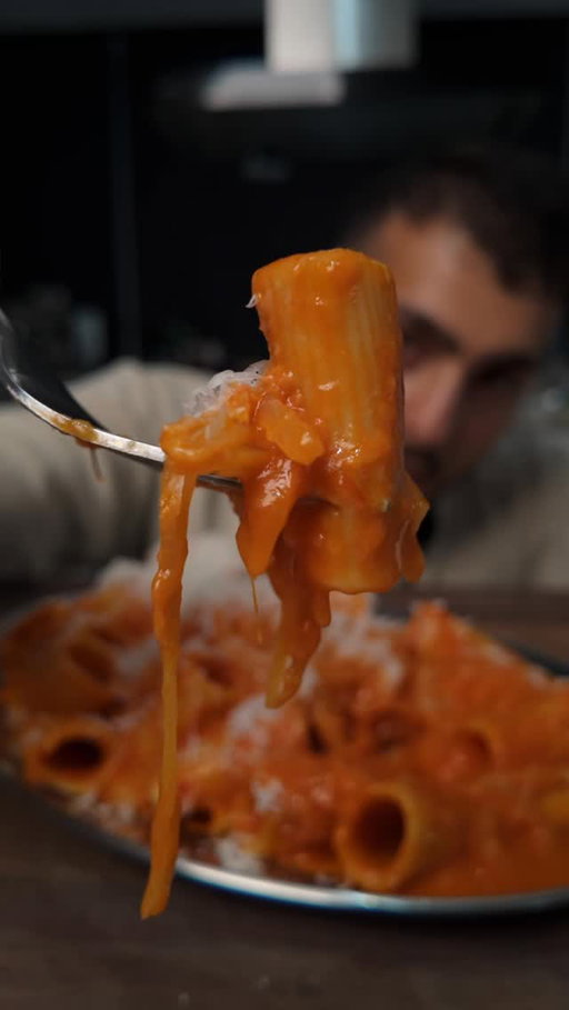Carbone’s rigatoni alla vodka has been leaked (no vodka)

#food #recipe #cooking #foodhacks #pasta