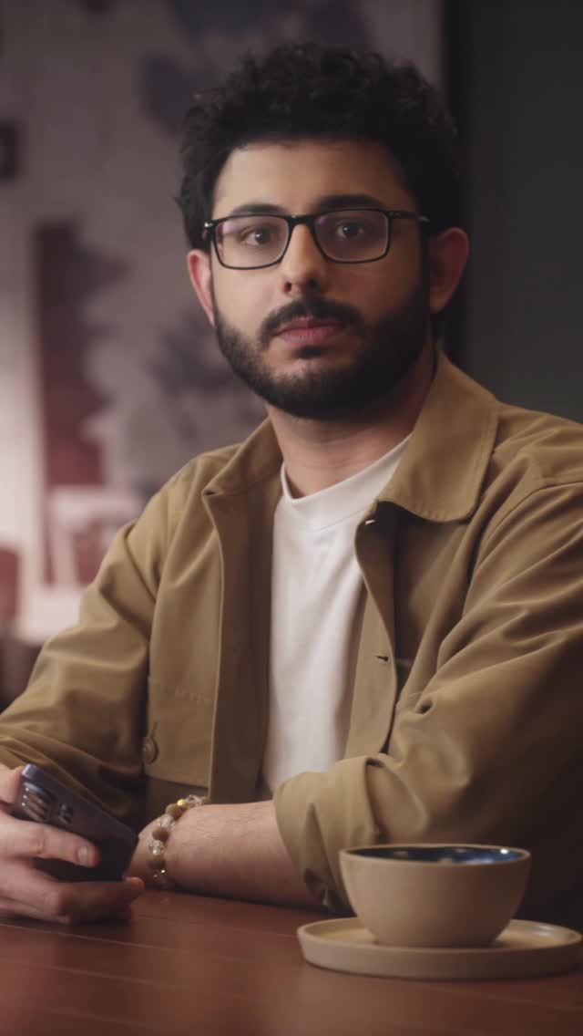 Bas phone dekhna hai apna ho ya kisi aur ka 😑😑

Par Galaxy S26 Ultra ke world’s first Privacy Display on mobile ke saath, ek tap aur jhaankne waalon ke liye screen blank.

#GalaxyAI
#GalaxyS26Ultra
#PrivacyDisplay
#samsung

This video is created by CarryMinati