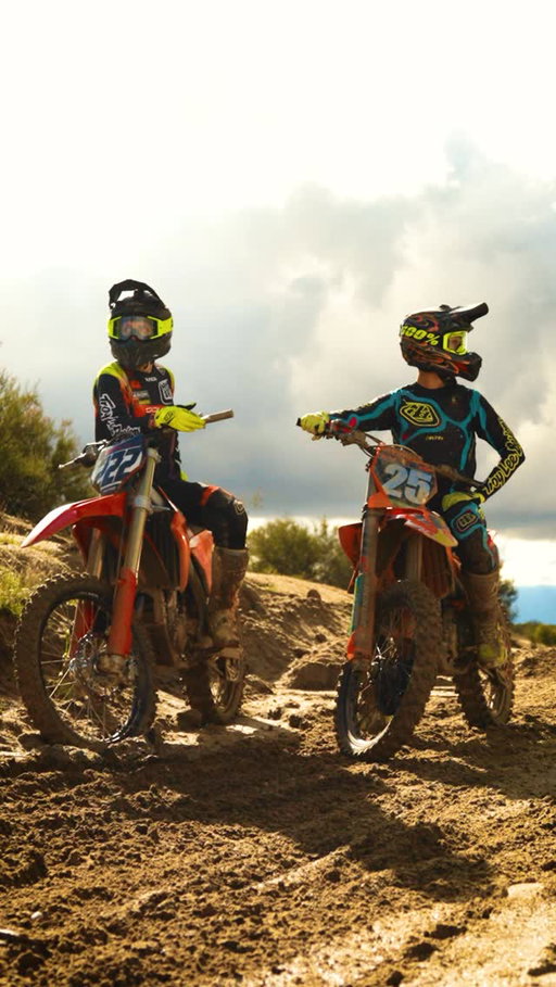 Years of history. Still chasing the same feeling.

Two legends doing what started it all. Twisting throttles, trading stories, and the freedom of riding alive as ever.
