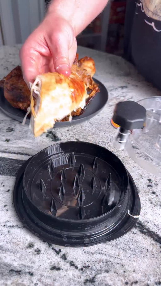 Faster way to shred chicken #lifehack #cookinghack #food