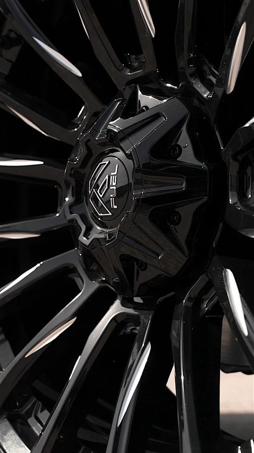 Fuel Blades pair perfectly with these MEATS from Falken Tire! 

#fuelwheels #falkentire #mrwheeldeal #superduty
