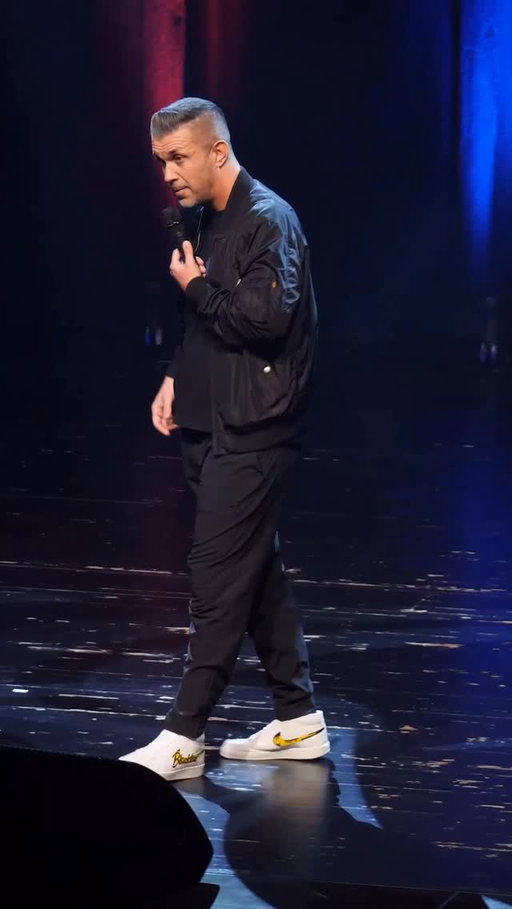 #comedydeutschland #blacktaxifrankfurt #standupcomedy #lachen