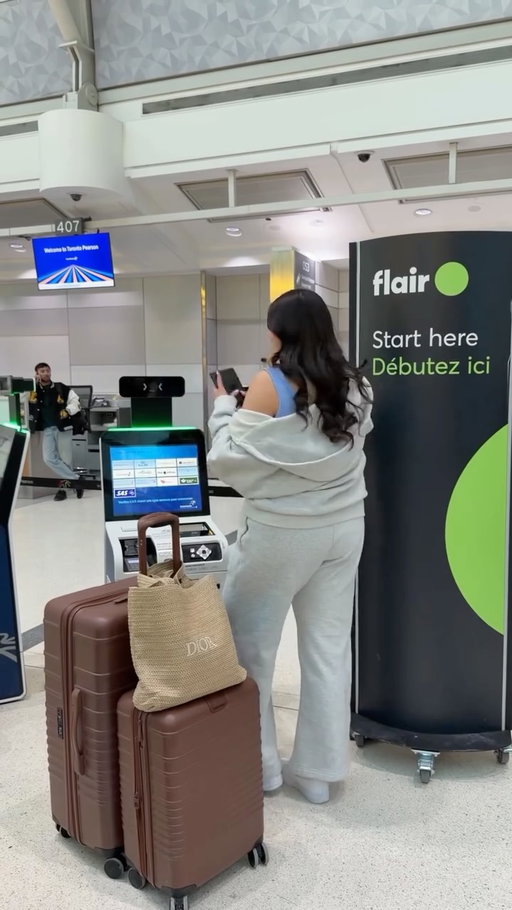 Flying from Toronto to Punta Cana with @flairairlines ✈️💚 @godomrep #FlairAirlines #FlyFlair #PuntaCana #DominicanRepublic