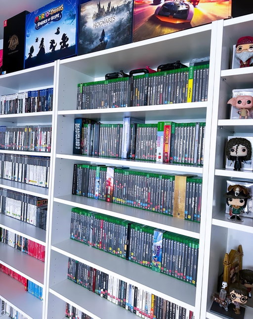 Sunday shelfie 💚💙❤️

I was meant to post this earlier but had a nap of about 3 hours… at what point does it just become sleep? 😴😂 

#sundayshelfie #gamersofaus #gamecollection #gamingcommunity🎮♥️ #perthcontentcreator