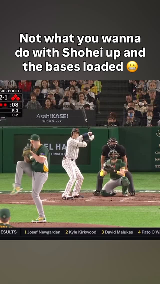 With Shohei Ohtani at the plate and the bases loaded, Robbie Perkins picks Shugo Maki off at second to end the inning and keep the game scoreless!