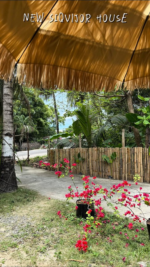 I must have been a realtor in a previous life because why do I enjoy creating house tour videos so much :))))

#siquijor #philippines #travelcontentcreator #roomtour