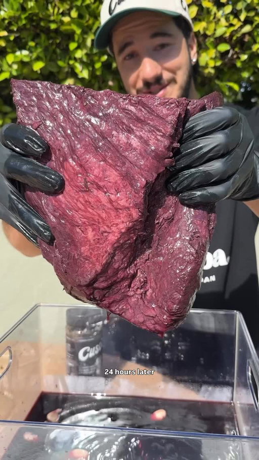 24 Hour Red Wine Soaked Brisket 🍷🥩 The results were mind blowing with this one 🙌