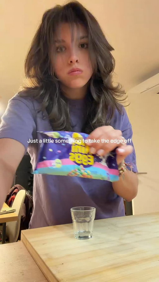 Micro mini eggs getting me through the end of the season🫡🪺🤏

@cadburycan #minieggs