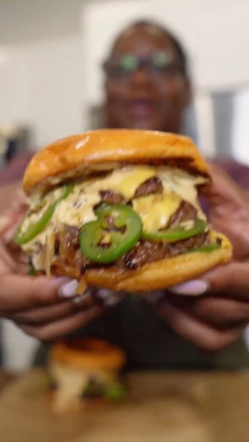 Jalapeño Smash Burgers #food #easyrecipe #burger @pepsi