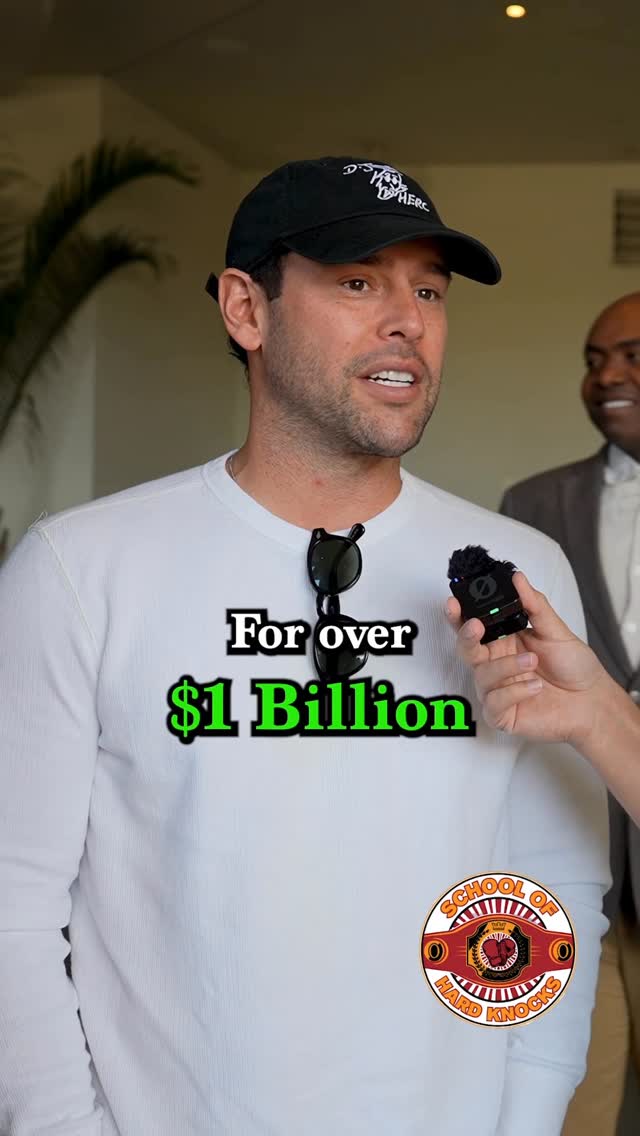The entertainment BILLIONAIRE 🤯 i interviewed @scooterbraun in Los Angeles and I asked him how he got RICH! I asked him the best advice he received throughout his career. I also asked him if he was ever doubted when he was coming up in the business world. Since he discovered some of the biggest artist in the world, I asked him the number one thing he looks for in people and businesses when he invests. Lastly, I asked him the best advice he’d give to the younger generation. #wealth #entrepreneur #financialfreedom #motivation