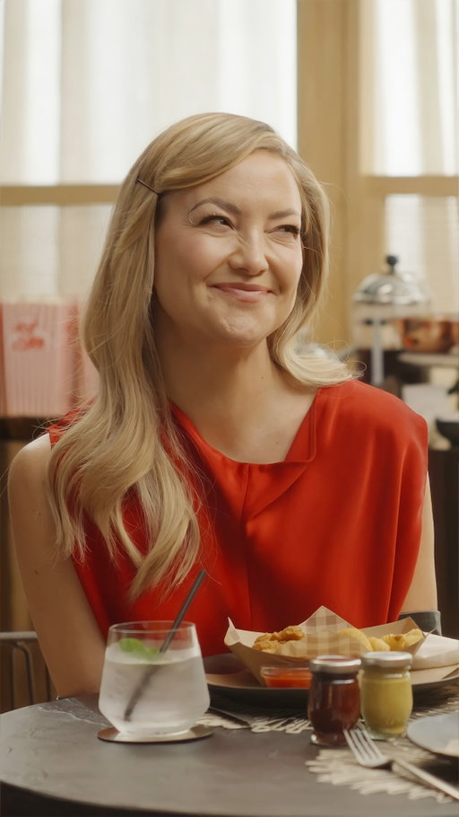 Lucky enough to have had the “kiss of God” a few times, thanks to Kate Hudson. 

Click the link in bio for the full interview with #Oscars Ambassador Amelia Dimoldenberg and Lead Actress nominee Kate Hudson (SONG SUNG BLUE).