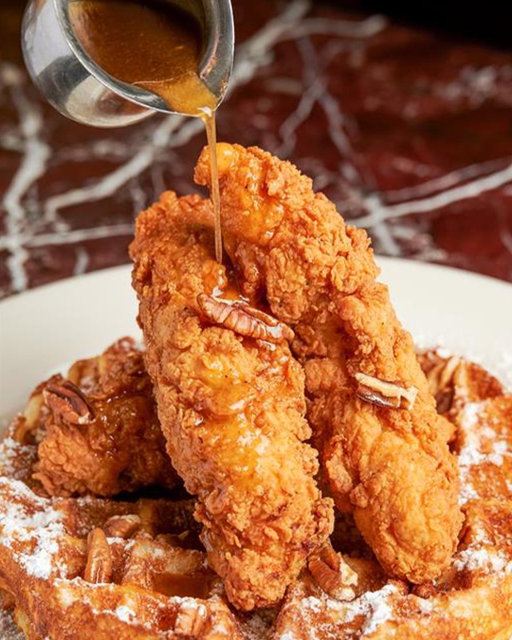 The meal you dream about. 🧇🍗 Feat our Fried Chicken and Waffles.