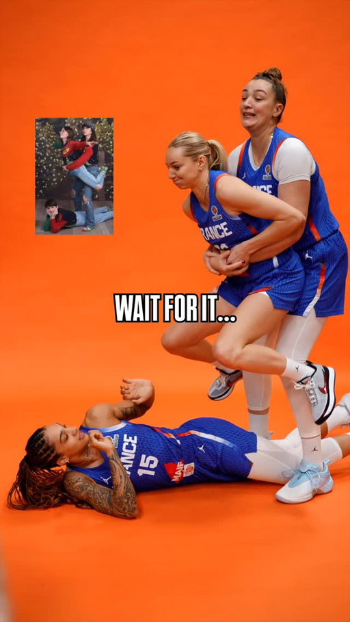 The makings of an iconic trio photo 😂📸

#FIBAWWC x #WeOwnTheGame