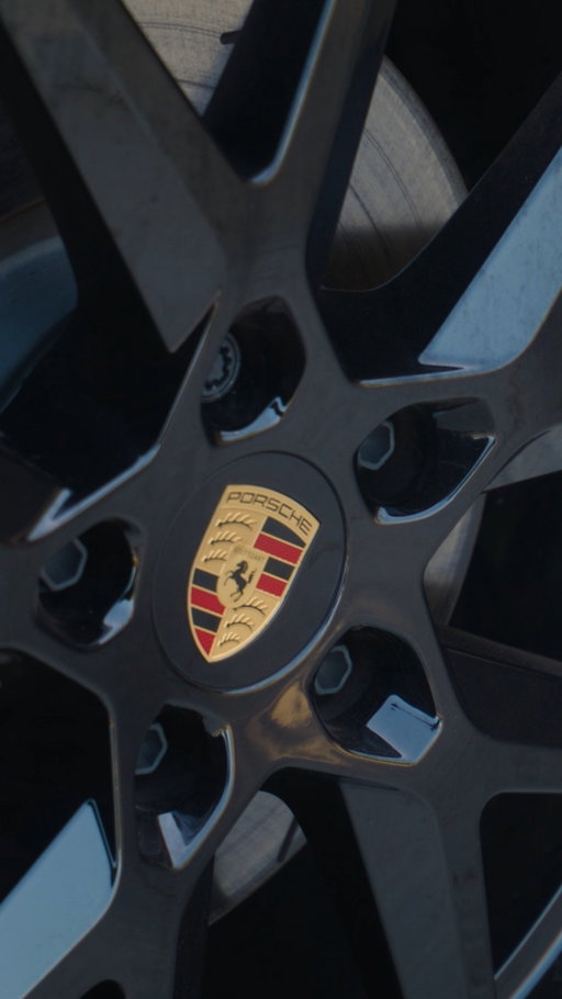 The Porsche Panamera: Designed for city skylines. Engineered for the open road. 

📍 @porscheofnashville