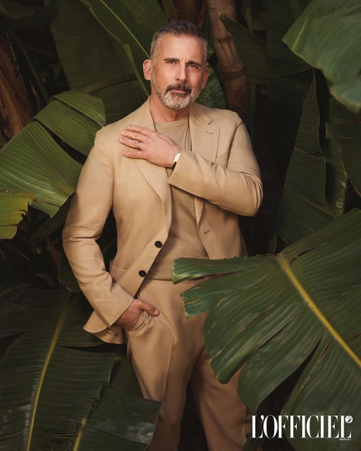 New cover for @lofficielusa with #SteveCarrell What an amazing talent. Yea it went as you would think.  Great guy.  Thanks @lofficielusa for the assignment. 

Photographer @brianbowensmith @copiousmgmt 
Stylist @styleitholmes
Groomer @kcfee
Stylist assistant @sazja_lincoln
Tailor @gulsenkan_fashion