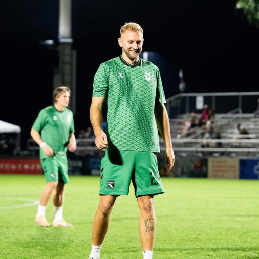 Successful first trip with the guys 💚 

Thanks to all the traveling fans and fans back home for making our first win so special!