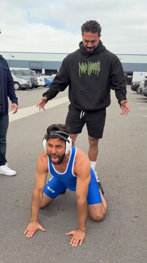 The guy who only knows how to wrestle 🤼‍♂️