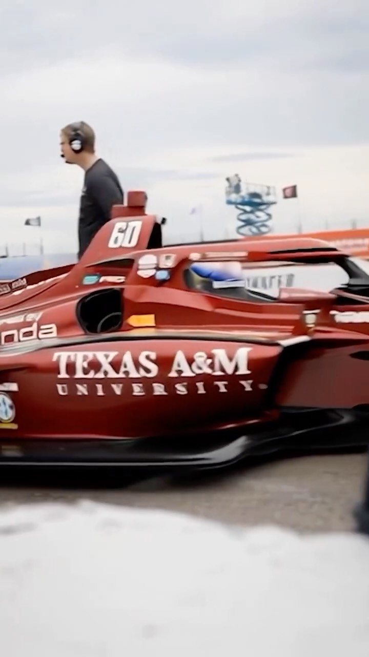 Revving up for Arlington, Texas 🐾 🏎️

Texas A&M joins SiriusXM SEC Radio (channel 374) on Felix Rosenqvist’s Honda for the Java House Grand Prix of Arlington. 

#INDYCAR #TAMU #GigEm #GPArlington #SEC