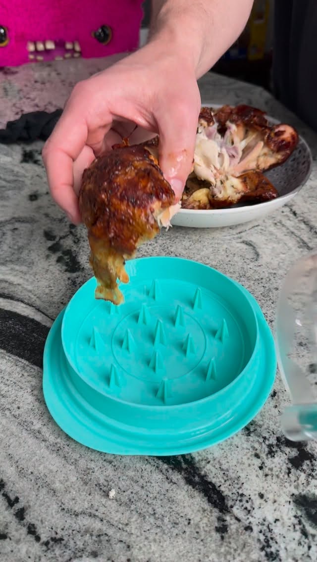 Fastest way to shred chicken #satisfying #cookinghack #asmrfood