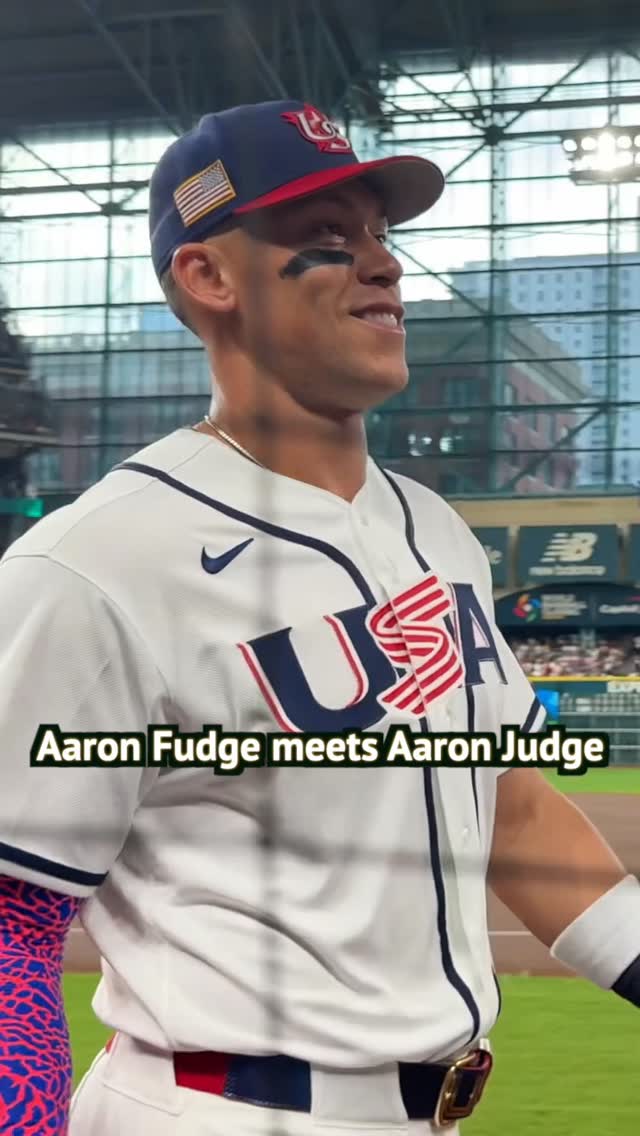 Aaron Fudge Meets Aaron Judge, And This Happened… @thejudge44 #baseball #MLB #WBC