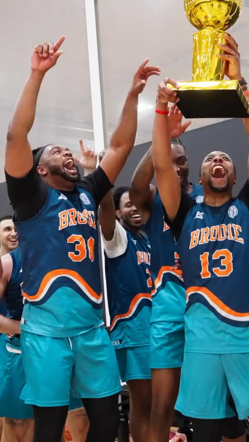 The Uncs are your Brodie Boston Sunday D3 Coldest Winter 2026 Champions 😤💍🏆‼️
.
.
.
Best Men’s basketball league. Adult basketball near me. Men’s basketball near me. #neverwashed #mensbasketball #adultbasketball #brodieathletes #Bestleagueintheworld adultleague mensleague