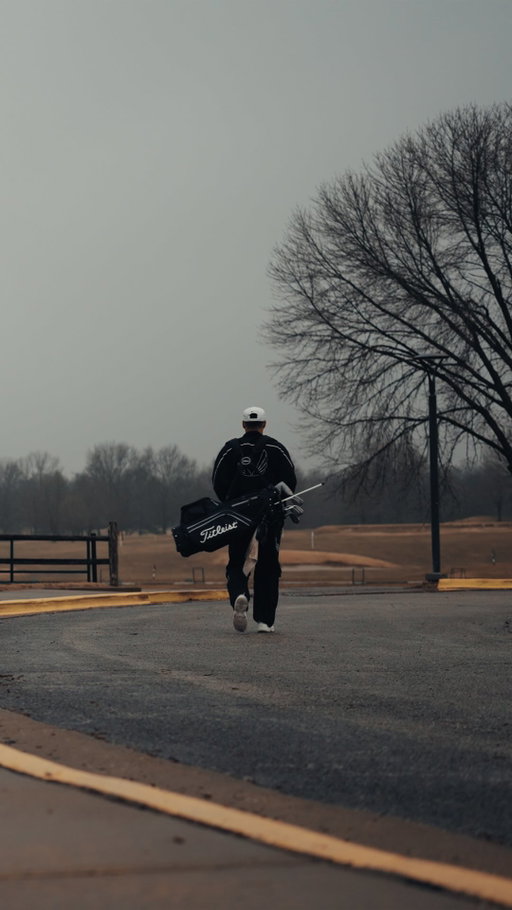 rain delay

Camera: Sony A7IV
Course: Spencer T. Olin