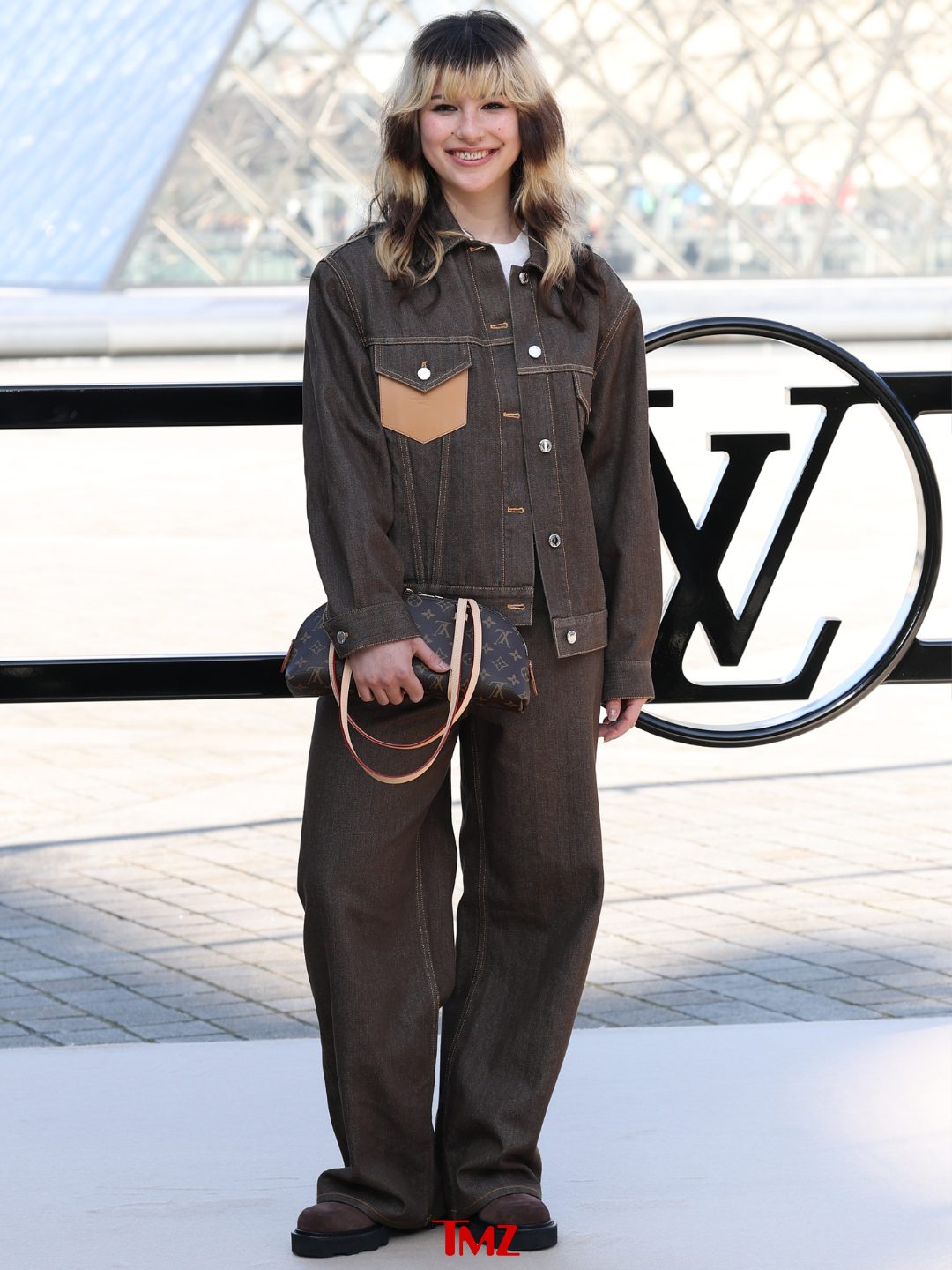 Alysa Liu, LISA, Jaden Smith, Jennifer Connelly, and more attend the Louis Vuitton Womenswear show as part of Paris Fashion Week ✨

📸: Getty