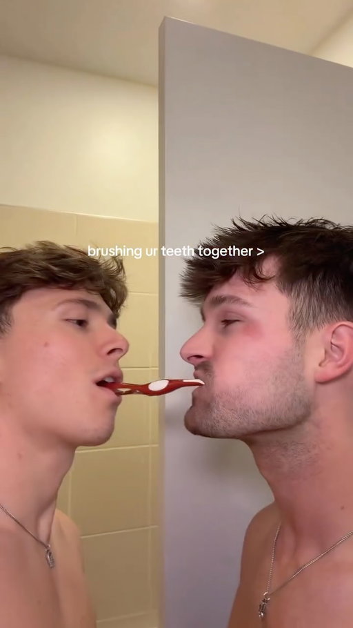 We do everything together at this point 
-
#mlm #couplecomedy #boyfriends #relationshiphumor #couple