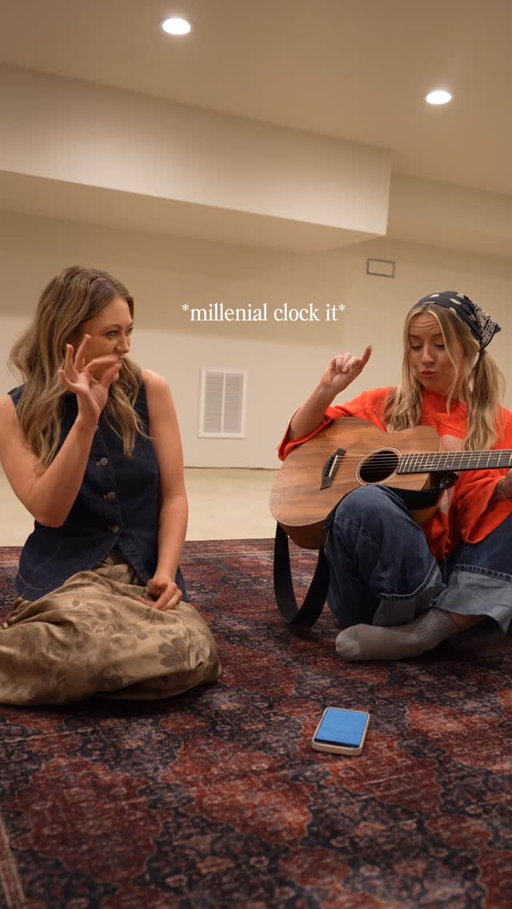 I wanna dance with somebody!!!! 👯‍♀️ 

#acoustic #cover #acousticcover  #acousticversion #duet