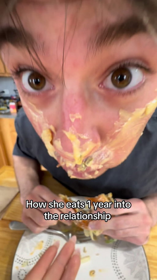 LOOK AWAY 😋 #relatable #girlfriend #couple #boyfriend #fyp