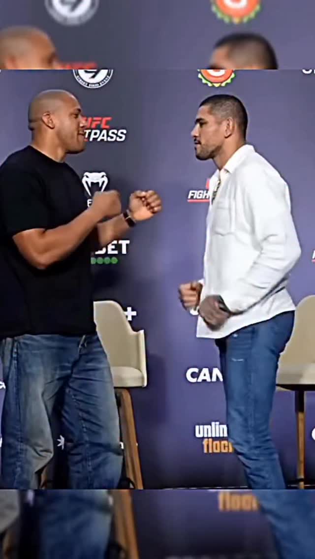 Eu queria que vocês pudessem sentir o que eu estou sentindo agora. Poder fazer uma luta tão grande assim é algo muito especial para mim. Estou muito feliz e muito grato por essa oportunidade. Vamos fazer história. 🏹🔥

I wish you could feel what I’m feeling right now. Being able to be part of such a big fight means a lot to me. I’m very happy and very grateful for this opportunity. Let’s make history. 🏹🔥