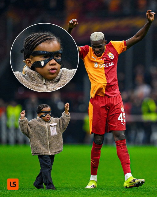 Osimhen loves celebrating with his daughter in her mask 😂❤️