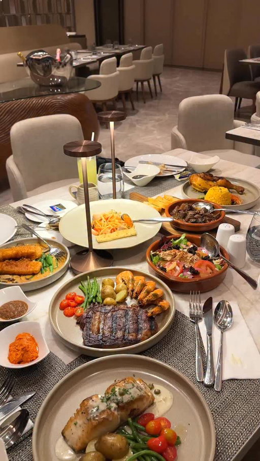 There's a new hotel @ Ortigas. Is it worth the stay?  #Ortigas #pasigcity #hotelstaycation #marriottbonvoy