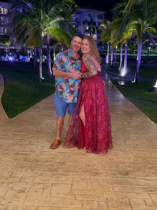 More fun from last night!! 💃🕺😂🌊🍷🌴🍺☀️❤️🎶