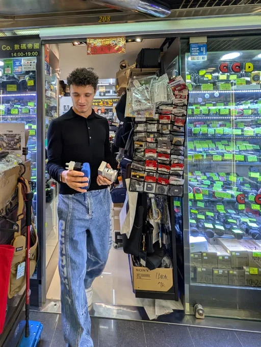 24hr in HK